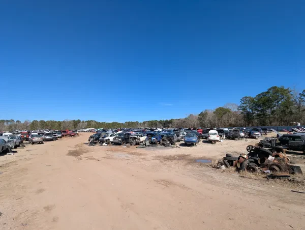 Blue & Gold Auto Salvage - photo 2