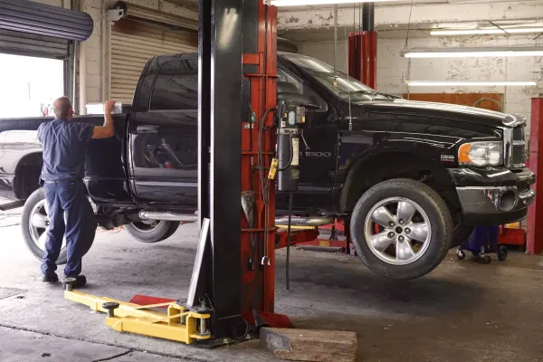 Anderson Automotive & Towing - photo 2