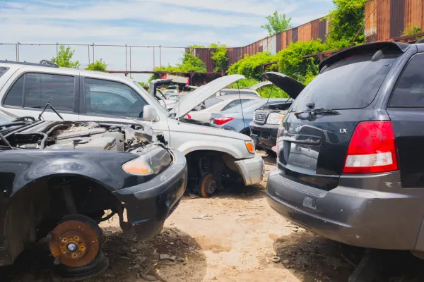 Mid-Town Auto Parts & Salvage - photo 2