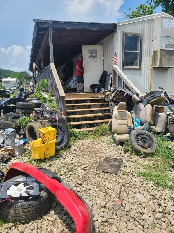 Manus Road Auto Salvage - photo 4
