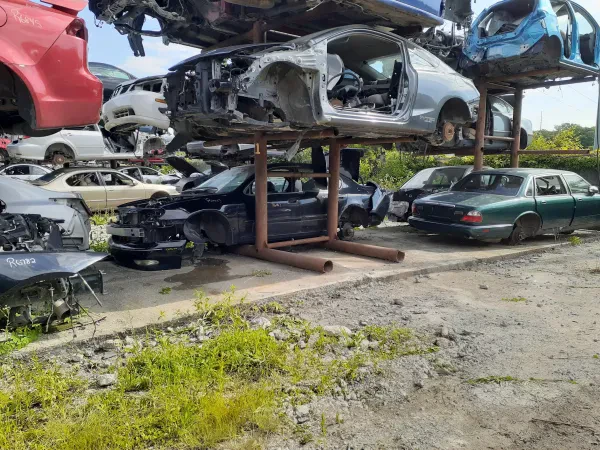 Rich Industries Import Auto Parts - photo 3