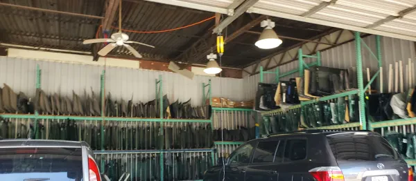 Low Price Auto Glass - photo 2