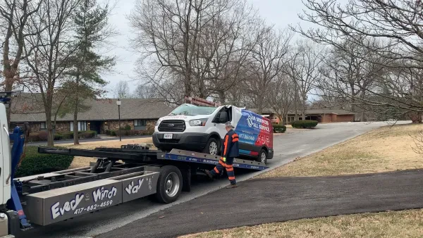 Henry's Towing Service LLC - photo 2