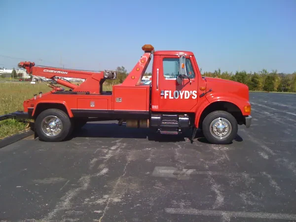 Floyd's Towing & Wrecker Service - photo 2