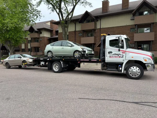 Finish Line Towing & Auto Repair - photo 3