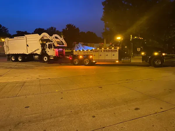 Tony's Wrecker Services - Heavy Duty Towing - photo 2