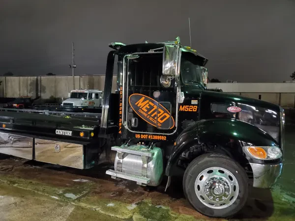 Metro Towing & Recovery LLC - photo 2