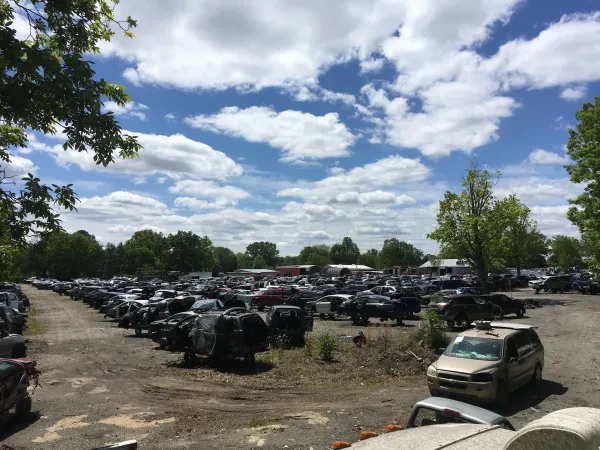 Lew's Auto Service & Salvage - photo 3