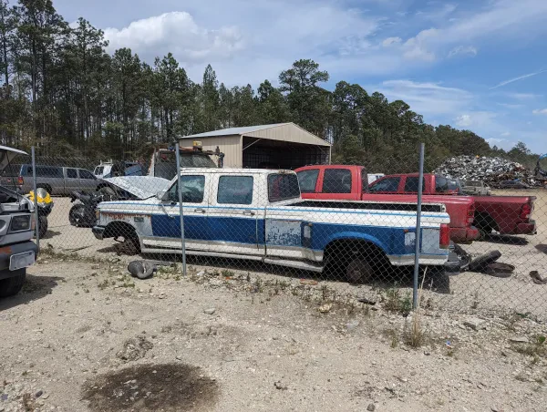 J & E Salvage - photo 3
