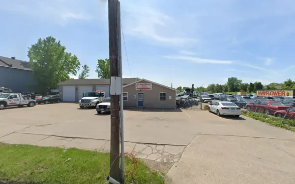 Bizarro's Erie Auto Salvage and Towing - photo 3