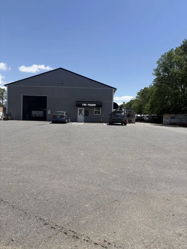 Tri Town Auto Salvage & Dumpster rental - photo 3