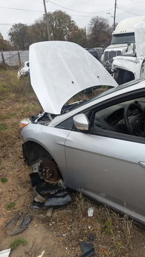 Memphis Auto Parts & Salvage - photo 3