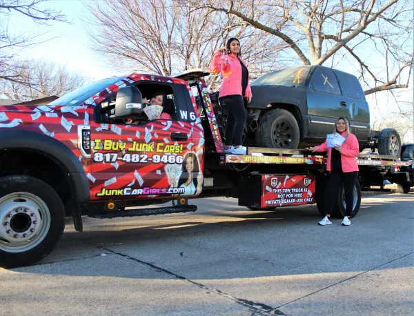 Junk Car Girls - photo 2
