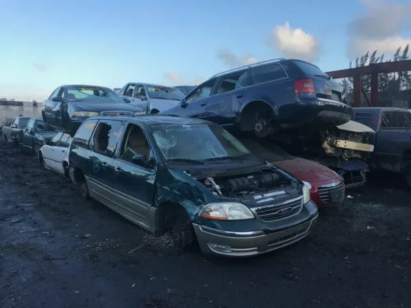 SC'S JUNK CARS - photo 4