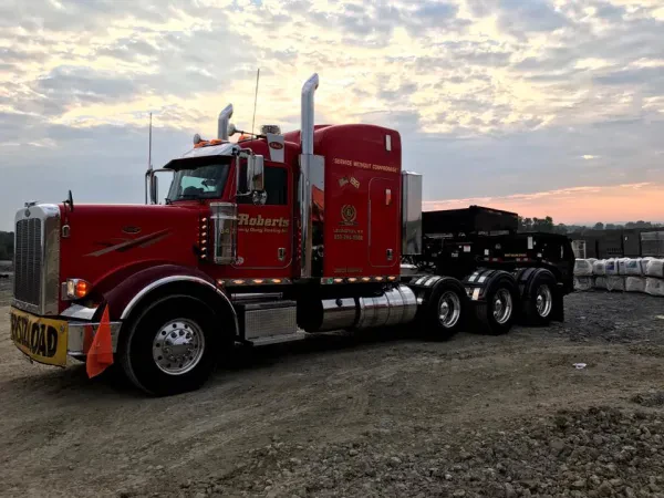 Roberts Heavy Duty Towing - photo 2