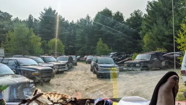 High Street Auto & Truck Salvage - photo 3