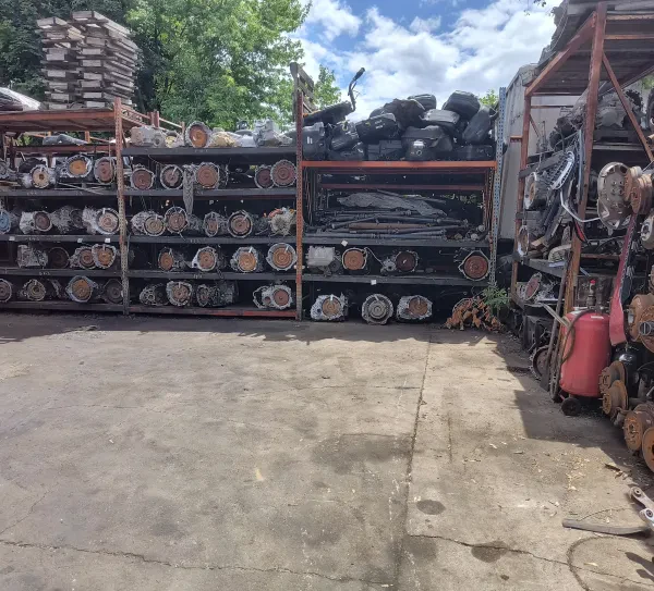 Lomuti Auto Salvage - photo 4