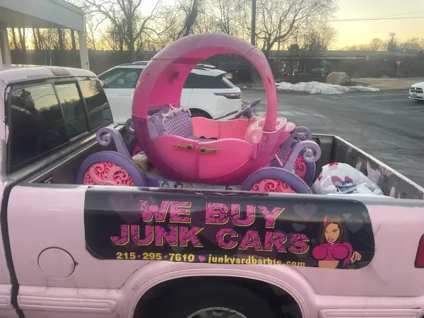 Pic-A-Part Home of Junk Yard Barbie - photo 3