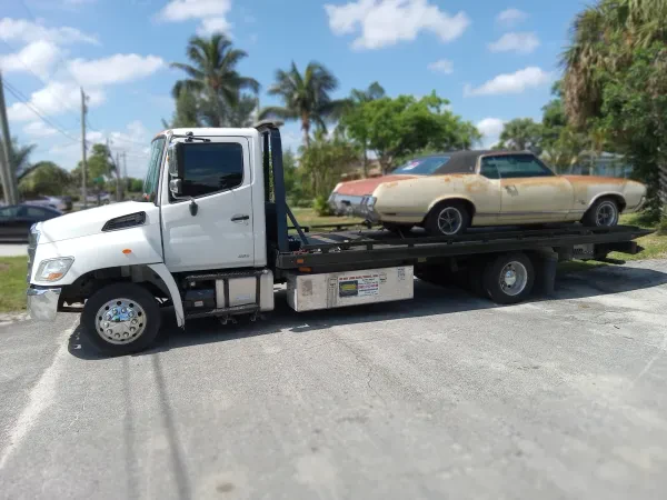 We Buy Junk Cars Trucks SUV - photo 2