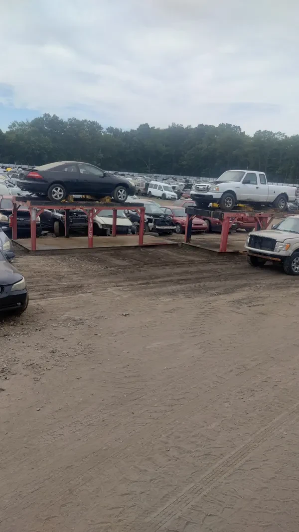 PAUL'S AUTO YARD - photo 2