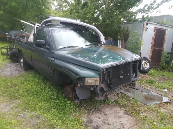 Auto Graveyard By Stein's - photo 2