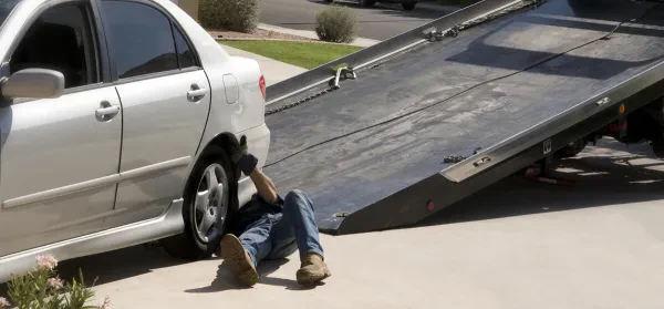 A & J Towing - photo 2