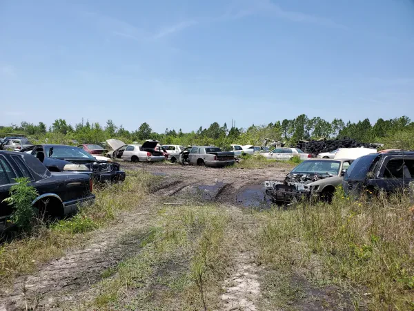 Unlimited Used Auto Parts & Junk Car Removal - photo 3