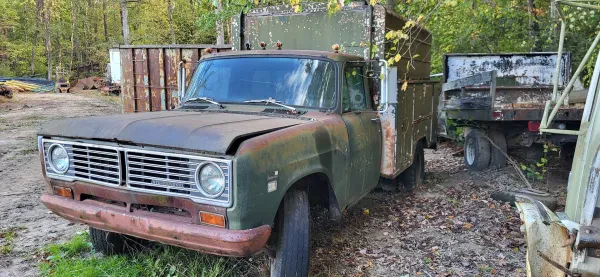Bennett & Cohey Junk Yard - photo 4