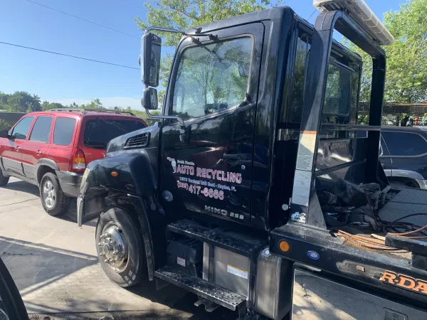 South Florida Auto Recycling - photo 3