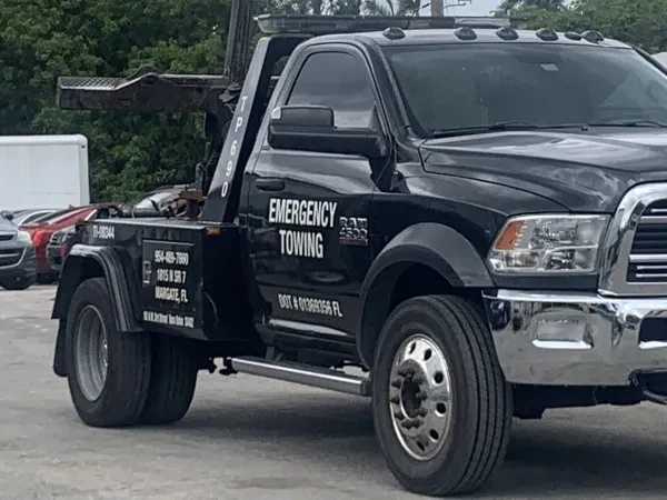 Emergency Towing - photo 3