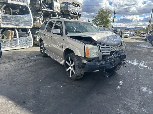 El Valle Auto Parts - photo 4