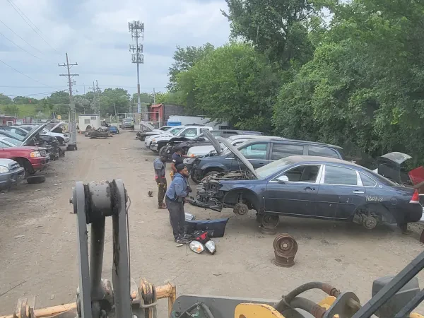 Circus Auto Parts Inc - photo 4