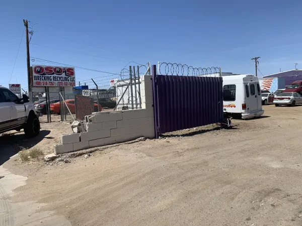 Oso's Wrecking Recycling LLC - photo 2