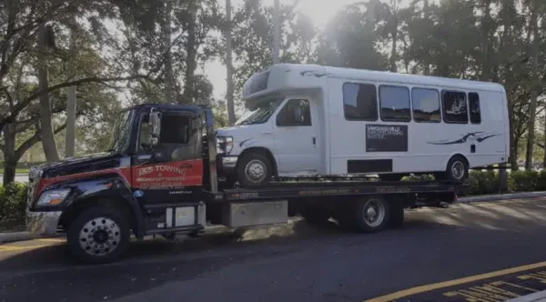 J&S Towing and Transport Services Inc - photo 2