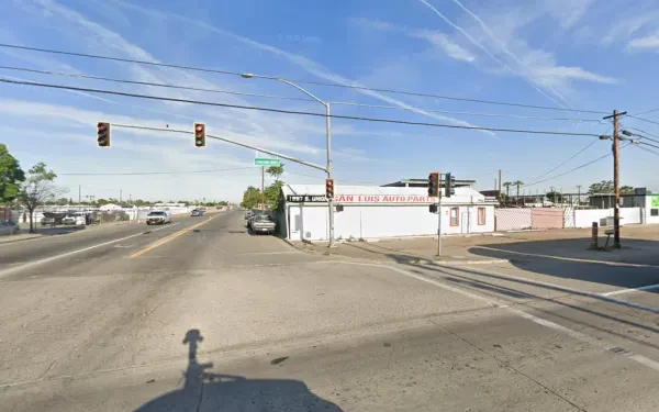San Luis Auto Parts - photo 4