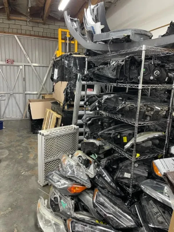 Paulina's Auto Body Parts - photo 2