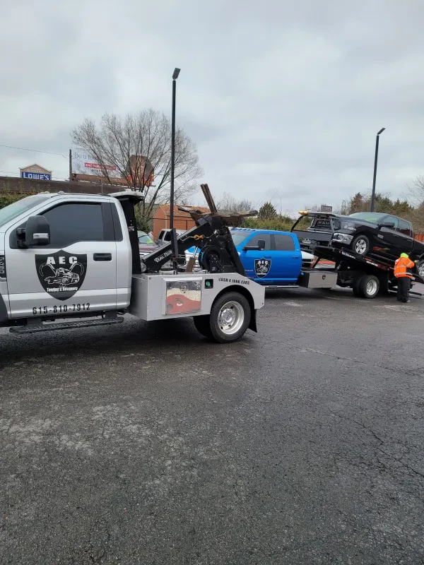 A E C Towing and Recovery - photo 3