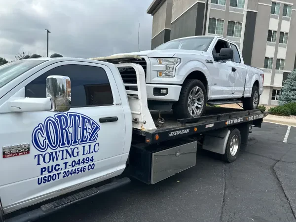 Pollo's Towing LLC - photo 2