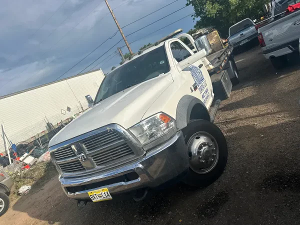 Pollo's Towing LLC - photo 3