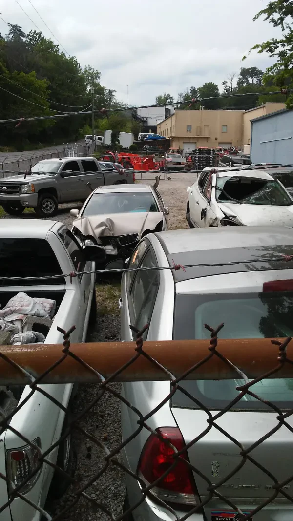 Cain's Wrecker Service - photo 3