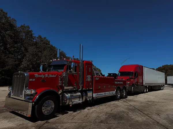 American Tow & Recovery - photo 2