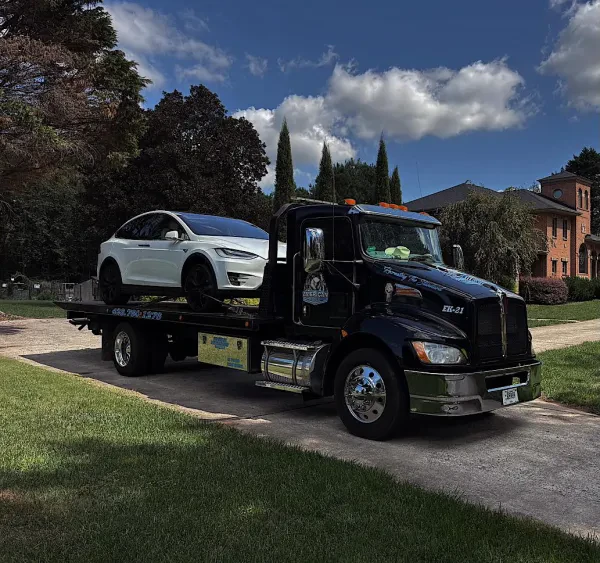 American Tow & Recovery - photo 3