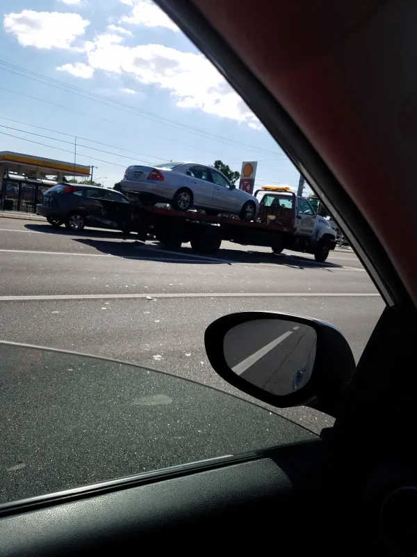 Supreme Auto & Towing - photo 2