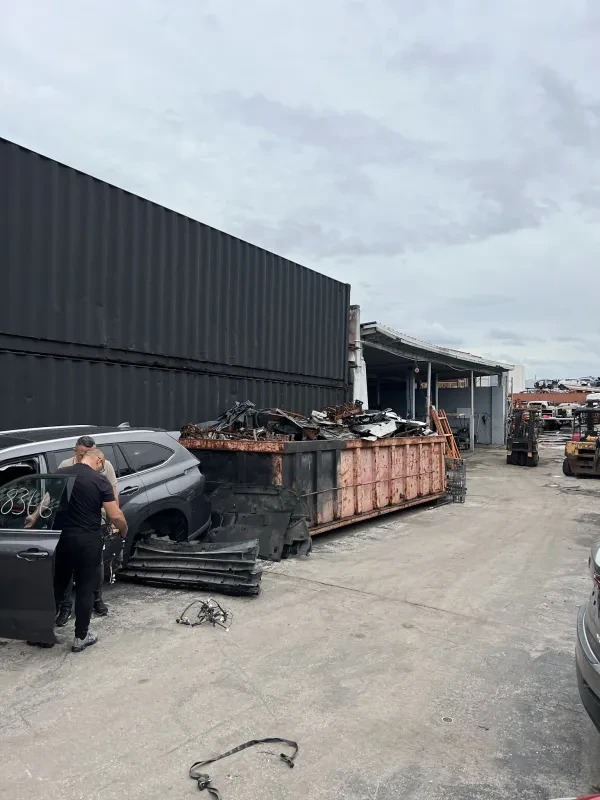 SMART USED AUTO PARTS - photo 4