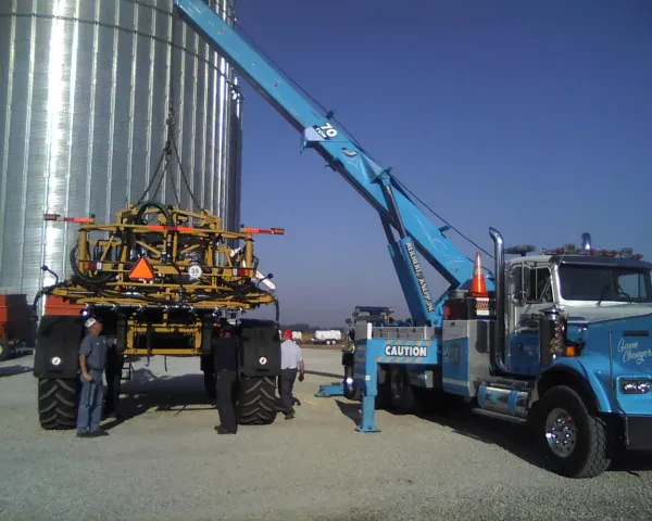 Reichert-Knepp 24 hour towing and road service Plymouth Indiana - photo 2