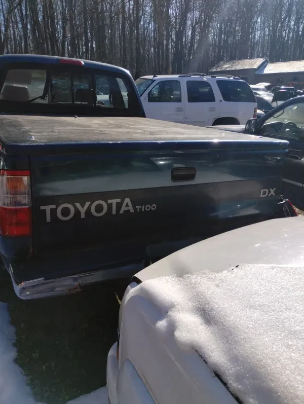 Ford's U Pull It - photo 4