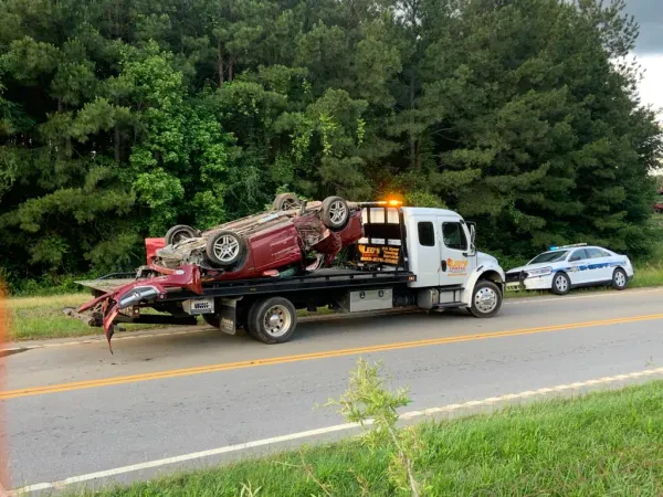 Leo's Towing LLC - photo 3