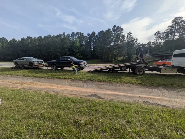 Leo's Towing LLC - photo 4