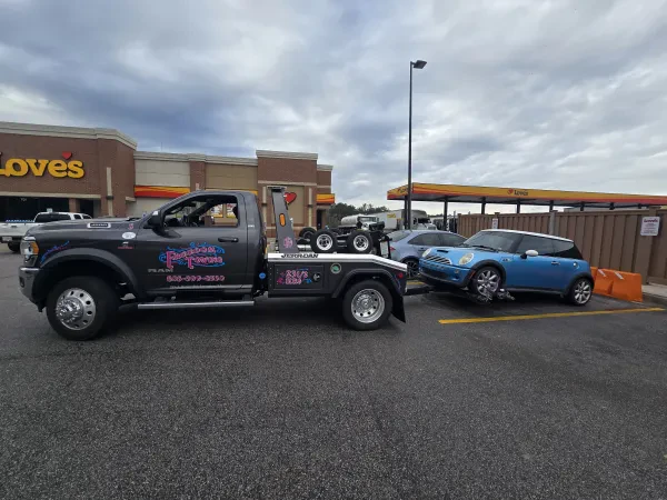 Freedom Towing & Recovery - photo 3