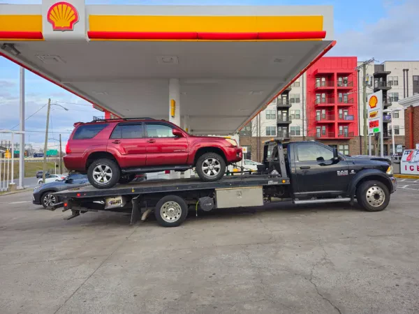 Hook Em' Up Towing - photo 4